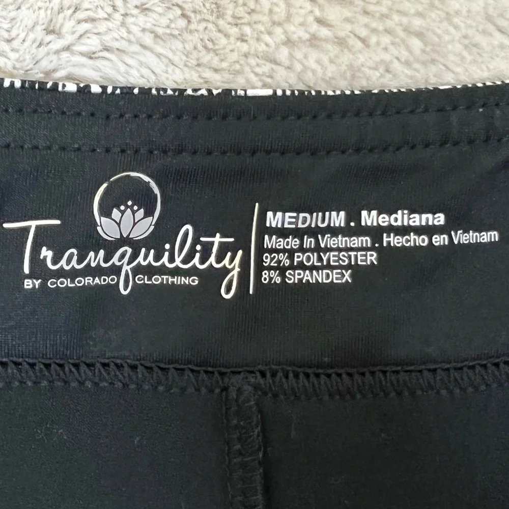 Tranquility by Colorado Black & White Skort Skirt - Size Medium